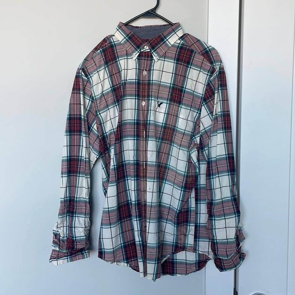 Men’s American Eagle Button Down Size L